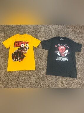 ⭐️ ONE PIECE T SHIRT BUNDLE SIZE SMALL & MEDIUM ⭐️